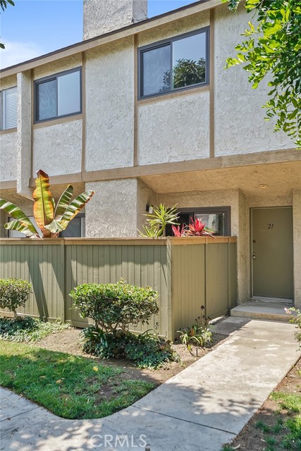 2005 W Culver Avenue, Orange CA: https://media.crmls.org/medias/50d497db-f8de-43ad-9636-34057e4a9f98.jpg