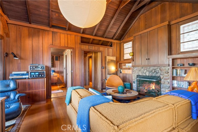 Detail Gallery Image 9 of 23 For 310 Hawthorne Rd, Laguna Beach,  CA 92651 - 1 Beds | 1 Baths