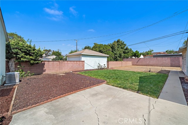 509 E Camile Street, Santa Ana CA: https://media.crmls.org/medias/50d5bcd8-d891-4b55-ba08-15ec5b238ec2.jpg