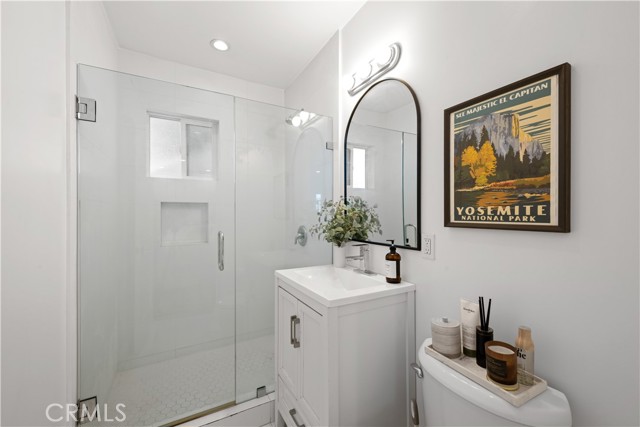 3631 Sunswept Drive, Studio City CA: https://media.crmls.org/medias/50d6a3d1-d524-4f8f-803b-e0f8741d827d.jpg