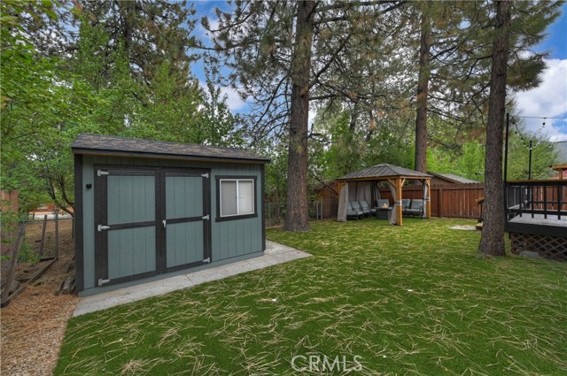 42824 Cedar Avenue, Big Bear Lake, CA 92315