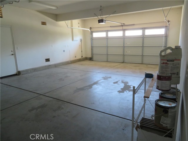 14336 Saline Drive, Eastvale CA: https://media.crmls.org/medias/50d76a84-c75c-4f75-9423-713592dff6e5.jpg