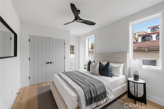 Detail Gallery Image 40 of 50 For 229 25th St, Manhattan Beach,  CA 90266 - 5 Beds | 5/2 Baths