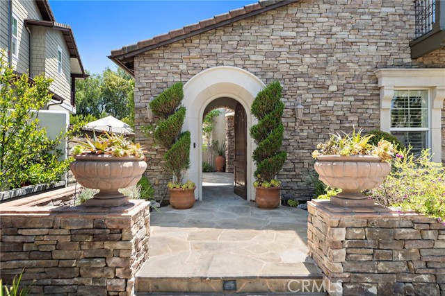 4 Dennis Lane, Ladera Ranch CA: https://media.crmls.org/medias/50da12bc-22b6-40af-9c8b-fbbddc6c41ed.jpg