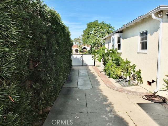 4430 Olive Avenue, Long Beach, California 90807, 4 Bedrooms Bedrooms, ,4 BathroomsBathrooms,Single Family Residence,For Sale,Olive,PW24046583