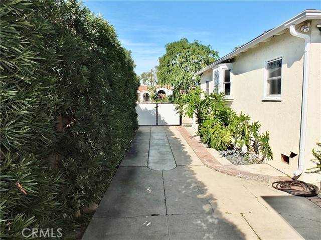 4430 Olive Avenue, Long Beach, California 90807, 4 Bedrooms Bedrooms, ,4 BathroomsBathrooms,Single Family Residence,For Sale,Olive,PW24046583