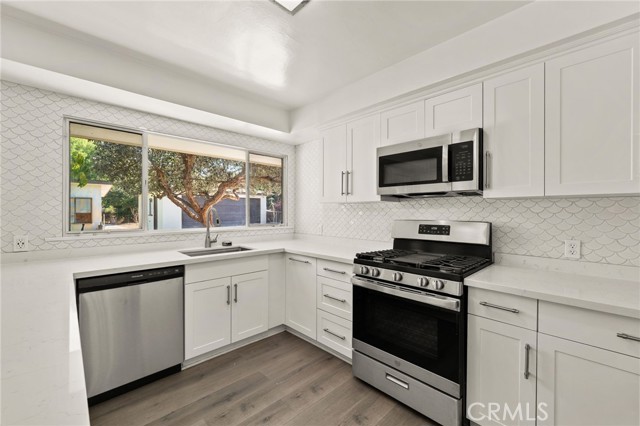 Detail Gallery Image 14 of 46 For 3024 Pine, Riverside,  CA 92501 - 3 Beds | 2 Baths
