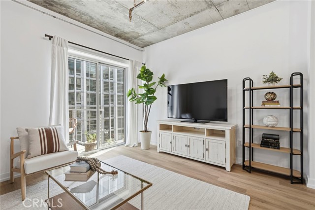 Detail Gallery Image 5 of 37 For 645 W 9th St #424, Los Angeles,  CA 90015 - 1 Beds | 1 Baths