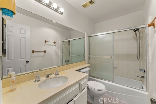 Detail Gallery Image 17 of 34 For 1460 E Willow St #302,  Signal Hill,  CA 90755 - 2 Beds | 2 Baths