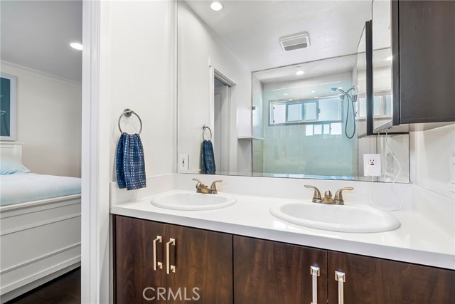 Detail Gallery Image 15 of 22 For 225 Avenida De La Grulla a,  San Clemente,  CA 92672 - 4 Beds | 3/1 Baths