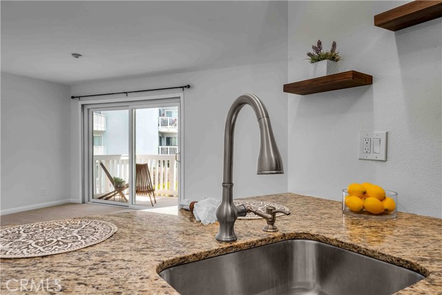 Detail Gallery Image 10 of 31 For 640 the Village #201,  Redondo Beach,  CA 90277 - 0 Beds | 1 Baths
