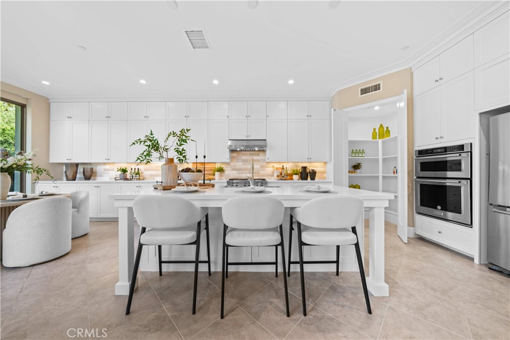 MLS #OC25185662 img 10