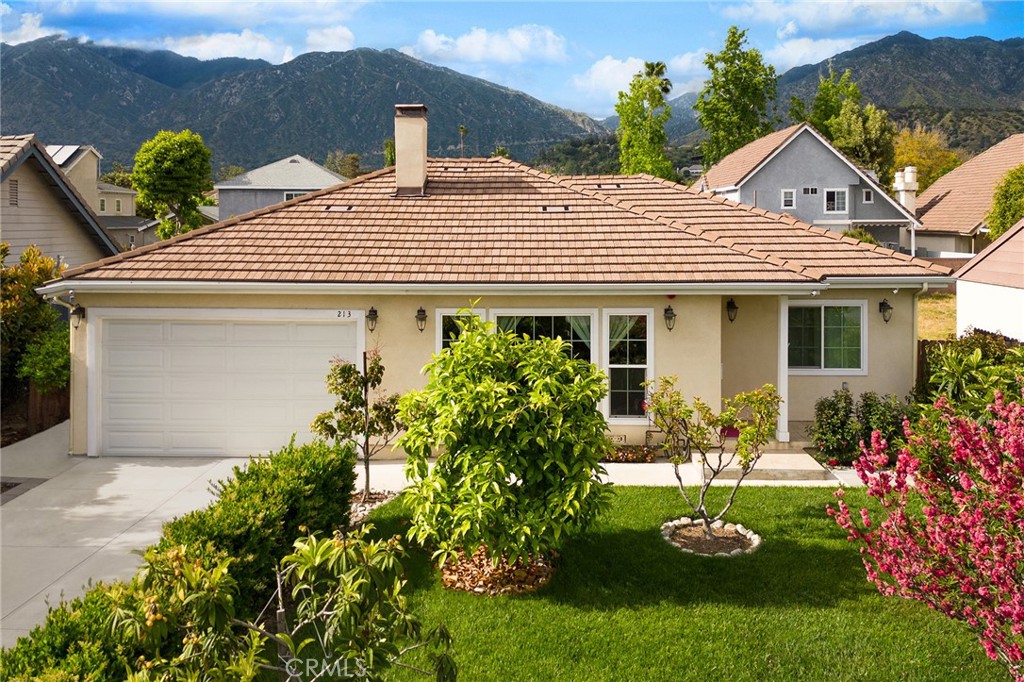 213 E Colorado Boulevard, Arcadia, CA 91006