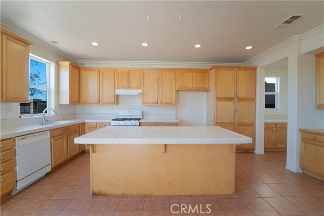 Detail Gallery Image 37 of 41 For 3294 Treehouse, Perris,  CA 92571 - 4 Beds | 3 Baths