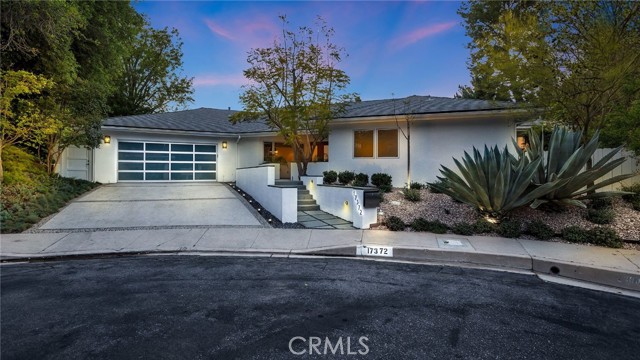 17372 Quesan Place, Encino (los Angeles), CA, 91316 17372 Quesan Place, Encino (los Angeles), CA, 91316