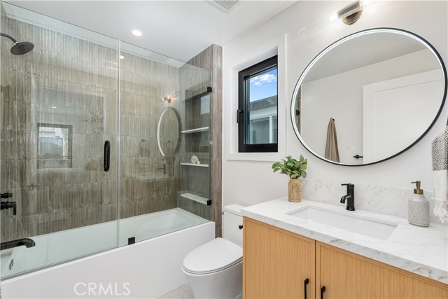 3517 Walnut Avenue, Manhattan Beach, California 90266, 5 Bedrooms Bedrooms, ,5 BathroomsBathrooms,Residential,For Sale,Walnut,SB25177101