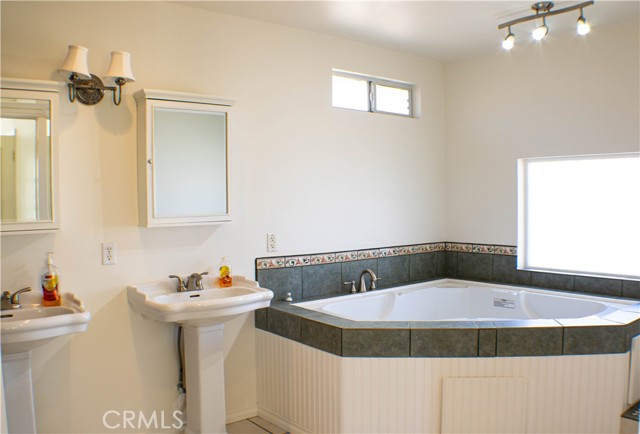 Detail Gallery Image 20 of 22 For 7407 Kenyon, Hesperia,  CA 92345 - 4 Beds | 2 Baths