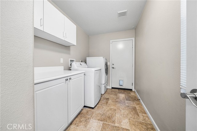 Detail Gallery Image 18 of 38 For 31923 Corte De Pinos, Winchester,  CA 92596 - 4 Beds | 3/1 Baths