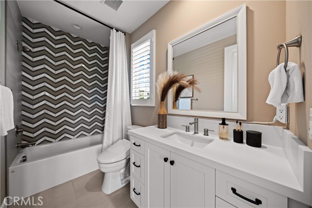 142 Salt spg, Irvine CA: https://media.crmls.org/medias/50e126ac-c4d0-4d18-bc10-7daa4936f917.jpg
