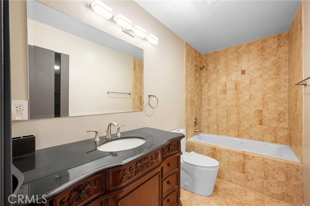 Detail Gallery Image 36 of 50 For 3331 Oakmont View Dr, Glendale,  CA 91208 - 5 Beds | 4/1 Baths