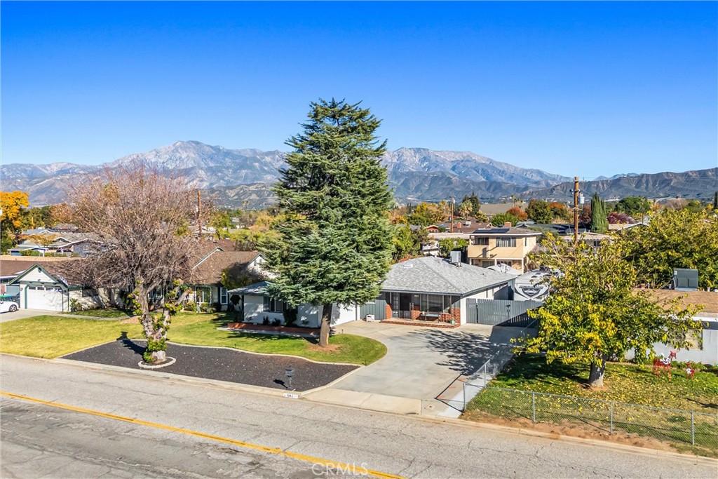 MLS #IG25272229 image #32