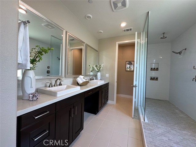 195 Stellar, Irvine CA: https://media.crmls.org/medias/50e1705d-02fc-4fee-a9d0-d9da71344b26.jpg