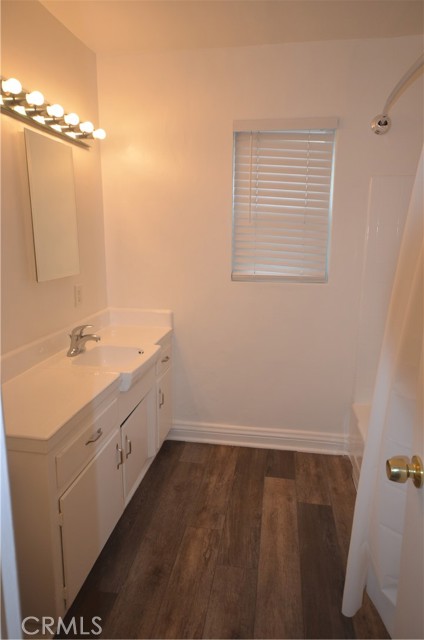 Detail Gallery Image 12 of 12 For 647 S. Glassell Ave, Orange,  CA 92866 - 1 Beds | 1 Baths