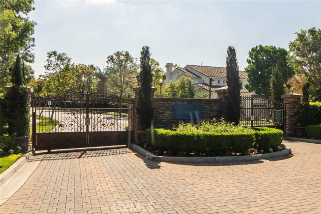 Detail Gallery Image 48 of 51 For 6 Roseleaf, Irvine,  CA 92620 - 5 Beds | 3/1 Baths