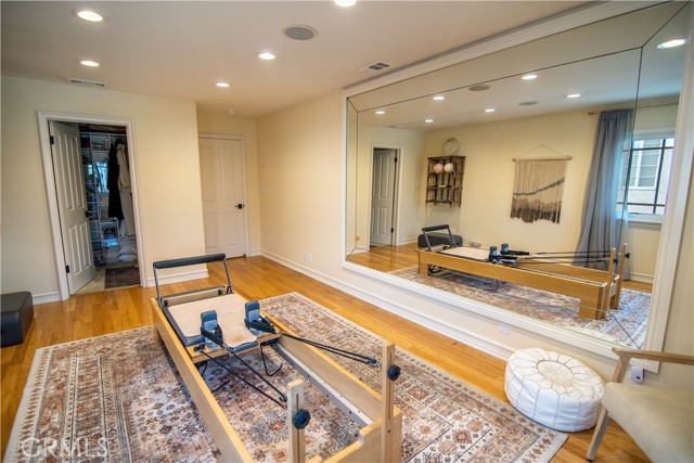 Detail Gallery Image 30 of 41 For 5770 E Lucia, Long Beach,  CA 90803 - 4 Beds | 1/2 Baths