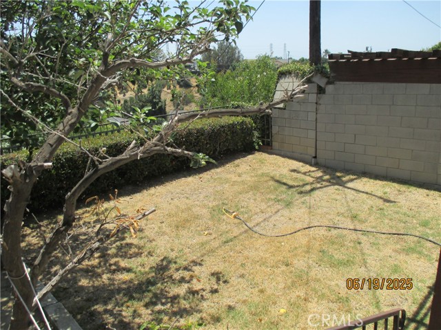 442 Van Buren Drive, Monterey Park CA: https://media.crmls.org/medias/50e2d317-7aa7-43e3-89a7-3fb3f1810598.jpg