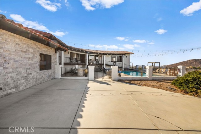 38225 Camino Sierra Road, Temecula CA: https://media.crmls.org/medias/50e33b56-49a5-403f-afcc-6d8b8750fec1.jpg