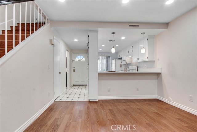 5606 Las Virgenes Road, Calabasas CA: https://media.crmls.org/medias/50e35e86-9979-44ee-9565-551eb0f52b24.jpg
