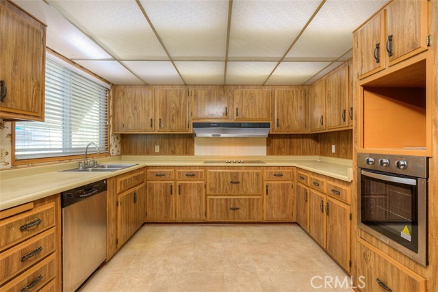 Detail Gallery Image 10 of 42 For 5307 Treasure Hill, Oroville,  CA 95966 - 2 Beds | 2 Baths