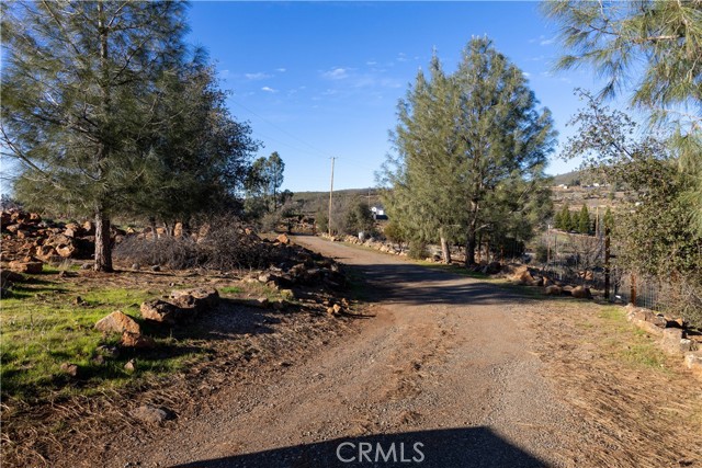 21541 Yankee Valley Road, Hidden Valley Lake CA: https://media.crmls.org/medias/50e52211-ed81-4e45-9160-cc165a45cd59.jpg