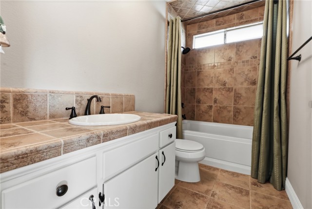 Detail Gallery Image 17 of 34 For 13475 Apple Blossom, Apple Valley,  CA 92308 - 3 Beds | 2 Baths