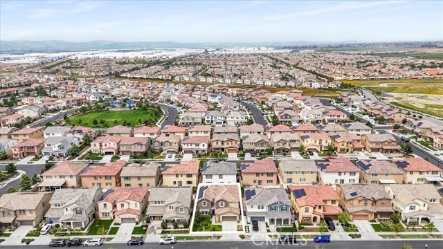 Detail Gallery Image 7 of 42 For 4852 S Jordan Ave, Ontario,  CA 91762 - 5 Beds | 3 Baths