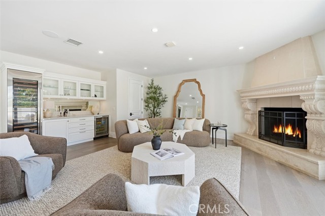 1000 Highview Ave, Manhattan Beach, California 90266, 5 Bedrooms Bedrooms, ,4 BathroomsBathrooms,Residential,For Sale,Highview Ave,SB25254287