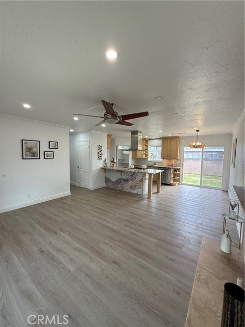 6372 Harvard Circle, Huntington Beach CA: https://media.crmls.org/medias/50e74c32-65f2-4954-b935-b1e3f029cb32.jpg