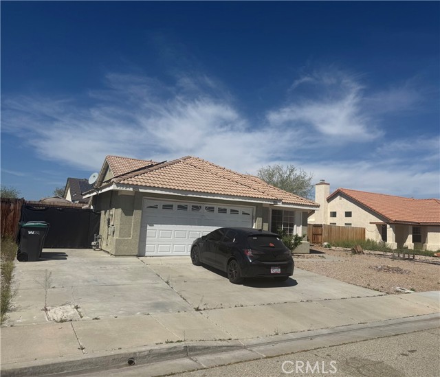 Detail Gallery Image 4 of 19 For 43527 Grange, Lancaster,  CA 93535 - 4 Beds | 2 Baths