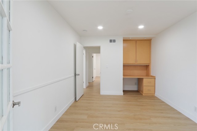 Detail Gallery Image 8 of 15 For 15741 Willett, Huntington Beach,  CA 92647 - 4 Beds | 2 Baths