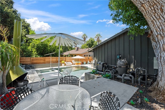 1105 W Highland Avenue, Redlands CA: https://media.crmls.org/medias/50eb8fa3-dc3e-4486-b252-0c5252be6248.jpg