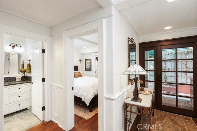 Detail Gallery Image 9 of 37 For 516 Poinsettia #B,  Corona Del Mar,  CA 92625 - 3 Beds | 3 Baths