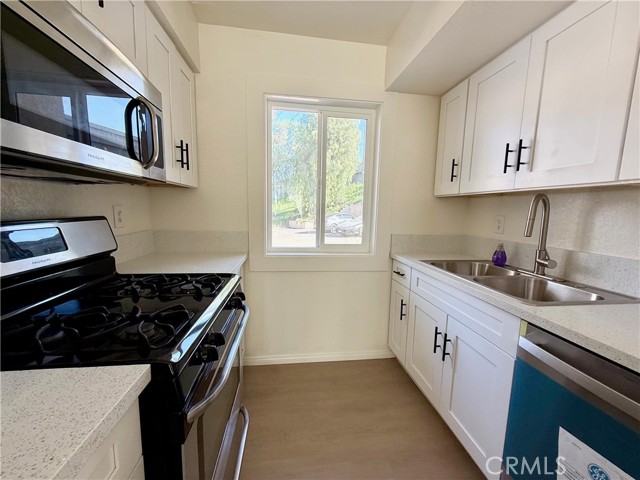 Detail Gallery Image 8 of 15 For 5010 Brooks, Riverside,  CA 92506 - 2 Beds | 2 Baths