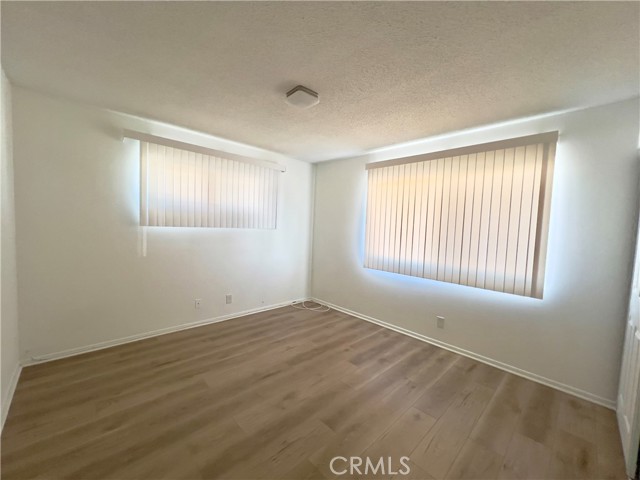 Detail Gallery Image 11 of 28 For 1521 W Westmont, Hemet,  CA 92543 - 2 Beds | 2 Baths