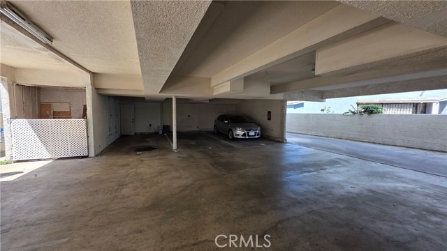 Detail Gallery Image 13 of 21 For 1040 W 165th Pl, Gardena,  CA 90247 - 12 Beds | 9 Baths