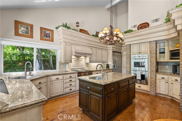 19222 Mayall Street, Northridge CA: https://media.crmls.org/medias/50ed0ae5-7e90-467c-8d89-5d558ccb442e.jpg