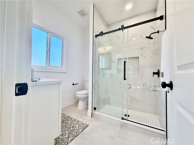 Detail Gallery Image 20 of 22 For 423 E Adams, Santa Ana,  CA 92707 - 4 Beds | 2 Baths