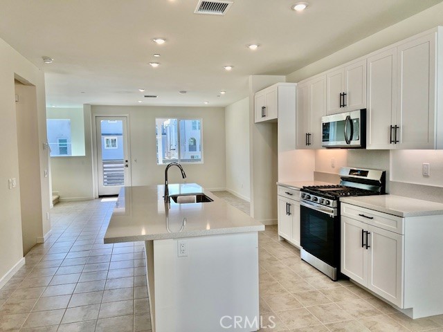 Detail Gallery Image 21 of 30 For 32007 Paseo Deriva, San Juan Capistrano,  CA 92675 - 4 Beds | 3/1 Baths