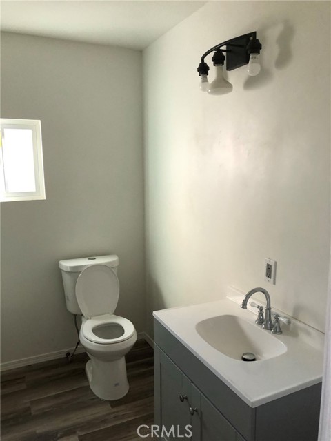 411 N Main, Lake Elsinore CA: https://media.crmls.org/medias/50ede907-a603-4707-a48f-0419ede1cf1e.jpg