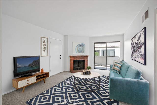 127 S Poplar Avenue, Brea CA: https://media.crmls.org/medias/50ee88ca-bda6-4c45-9ae1-d0b196a13700.jpg